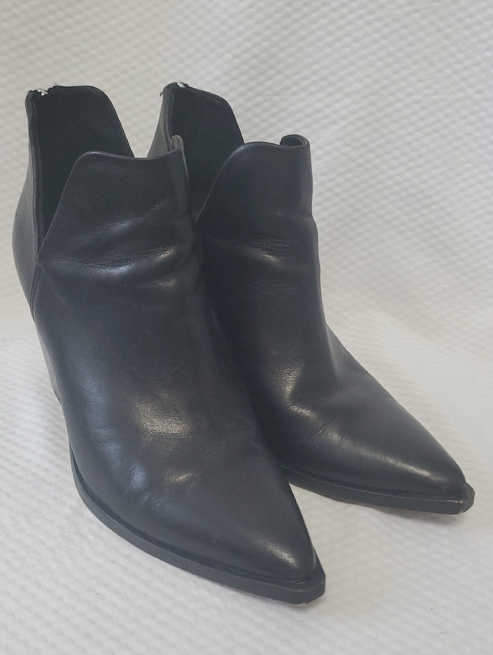 Steve Madden Camryn Leather Booties - 8